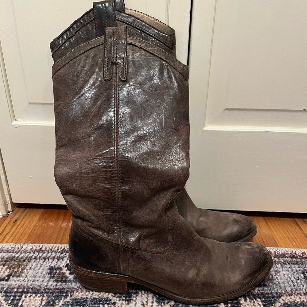 Frye Carson Western Grey Pull On Cowboy Boot Style 77667 7.5 B